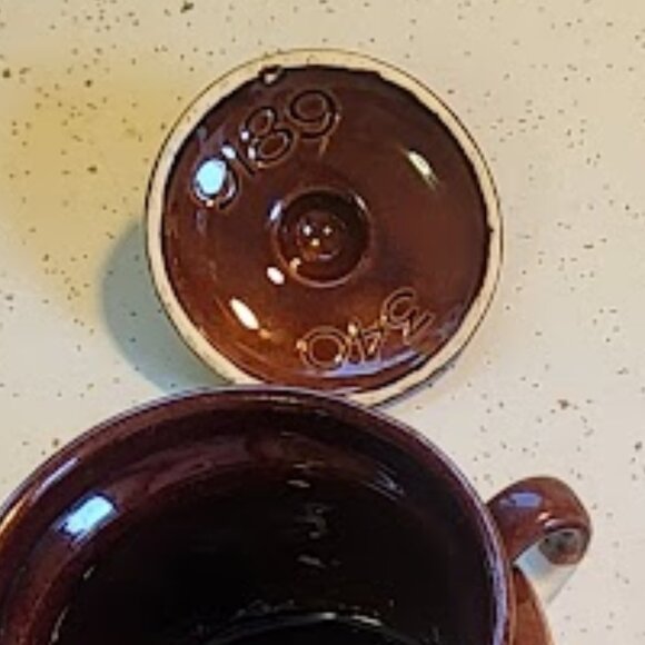 Vintage McCoy Pottery Bean Pot and Lid with Bonus Jar with Lid - Picture 3 of 6